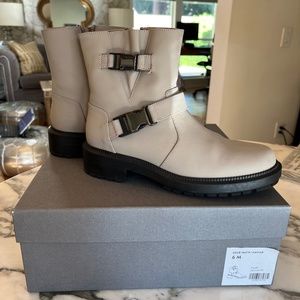 Aquatalia size 6 waterproof taupe/beige booties